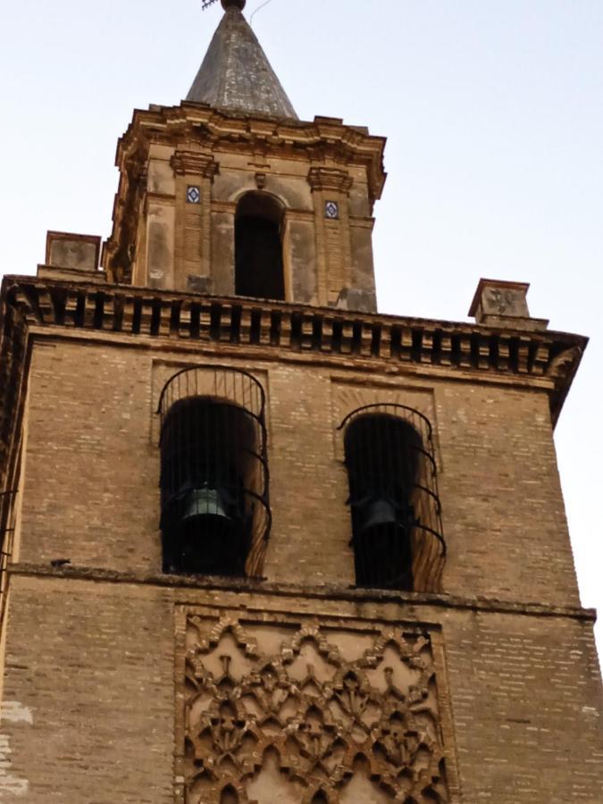 Apartamento Casco Antiguo Exterior Unico En Segunda Planta En Un Edificio De De Dos Plantas เซบีญา ภายนอก รูปภาพ